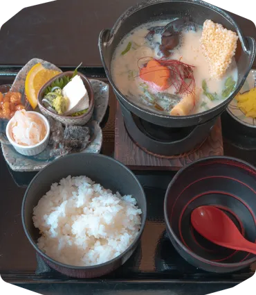 飛騨牛朴葉みそ定食の写真